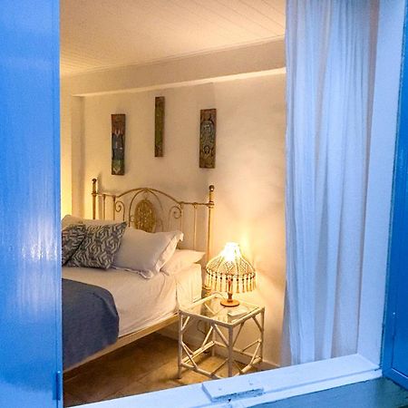 Peixe Crew Manguinhos Bed & Breakfast Armacao dos Buzios ภายนอก รูปภาพ