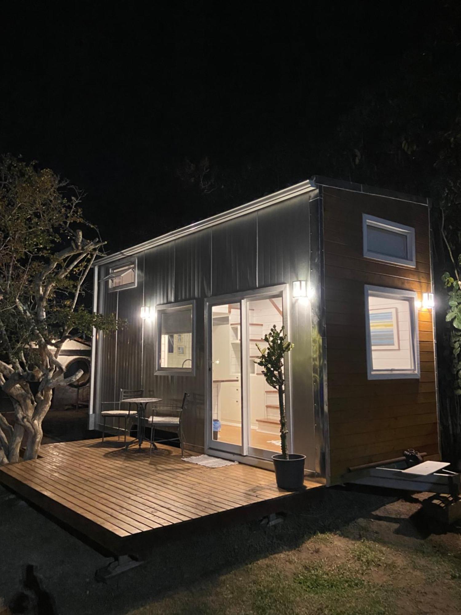 Peixe Crew Manguinhos Bed & Breakfast Armacao dos Buzios ภายนอก รูปภาพ